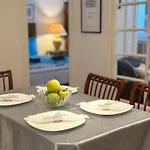 Dinerdowntown In Váci Street With Free Garage * Budapest