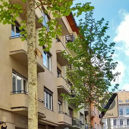 Apartamento Dinerdowntown In Váci Street With Free Garage Budapest