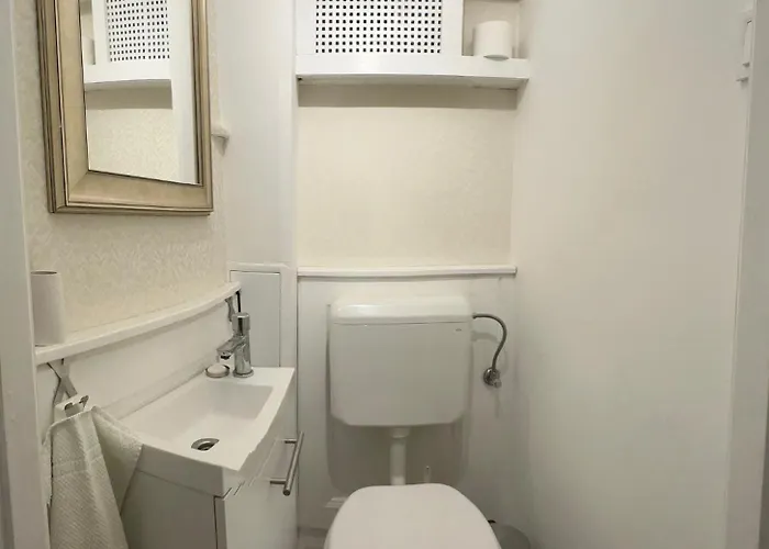 Apartment Dinerdowntown In Vaci Street With Free Garage *