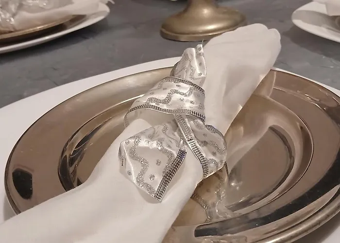 Dinerdowntown In Vaci Street With Free Garage