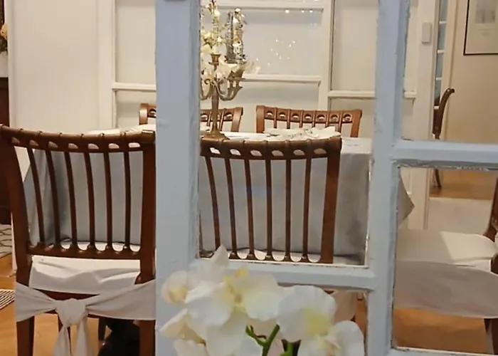 Dinerdowntown In Vaci Street With Free Garage * Budapest