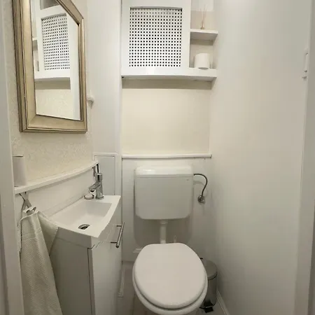 Apartman Dinerdowntown In Vaci Street With Free Garage *